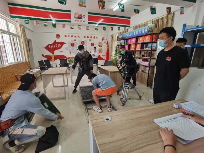 大通广告片拍摄公司：极简主义践行者，少即是多的视觉哲学